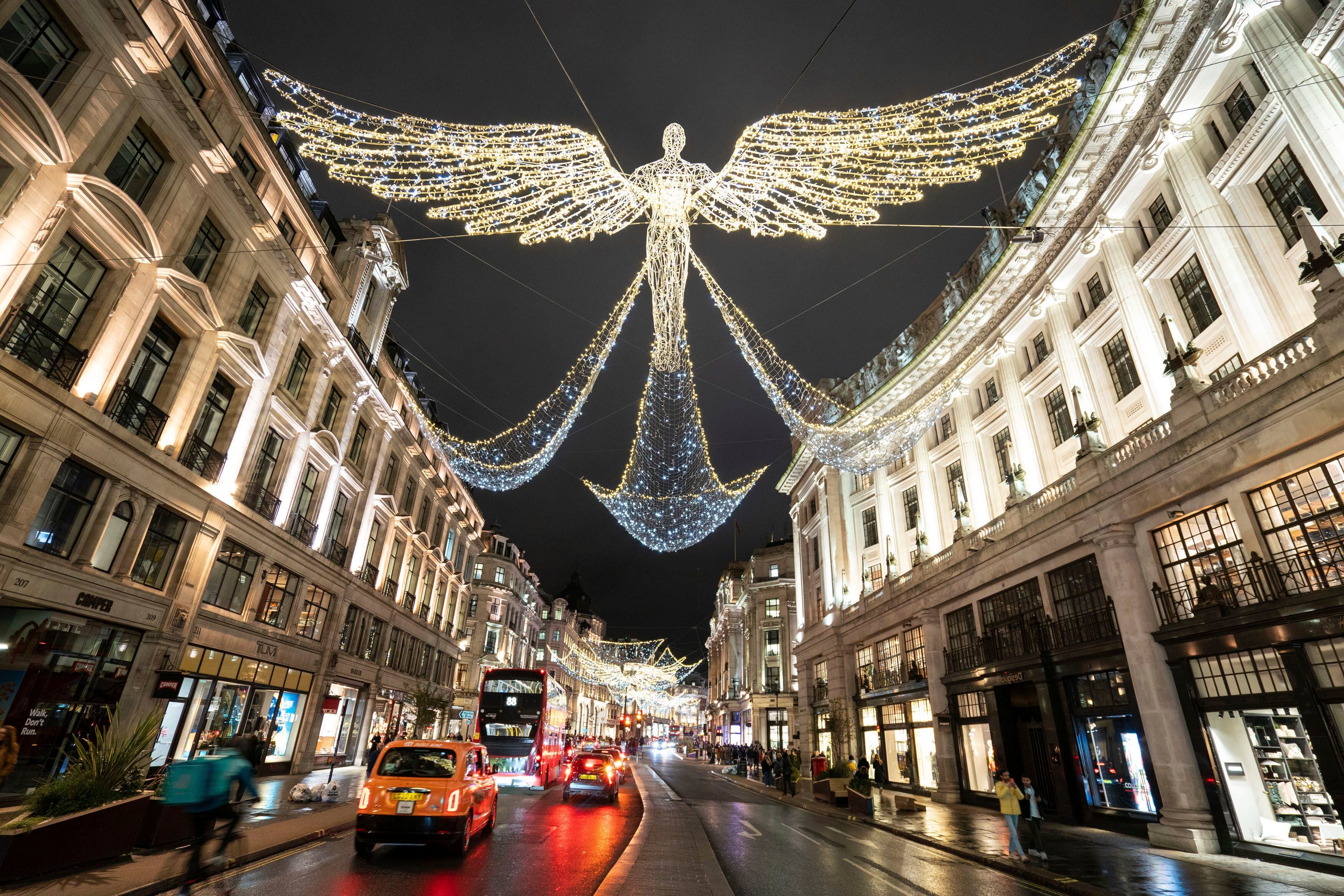 termometer Blind tillid Motherland London launches Christmas celebrations with world's biggest light switch-on