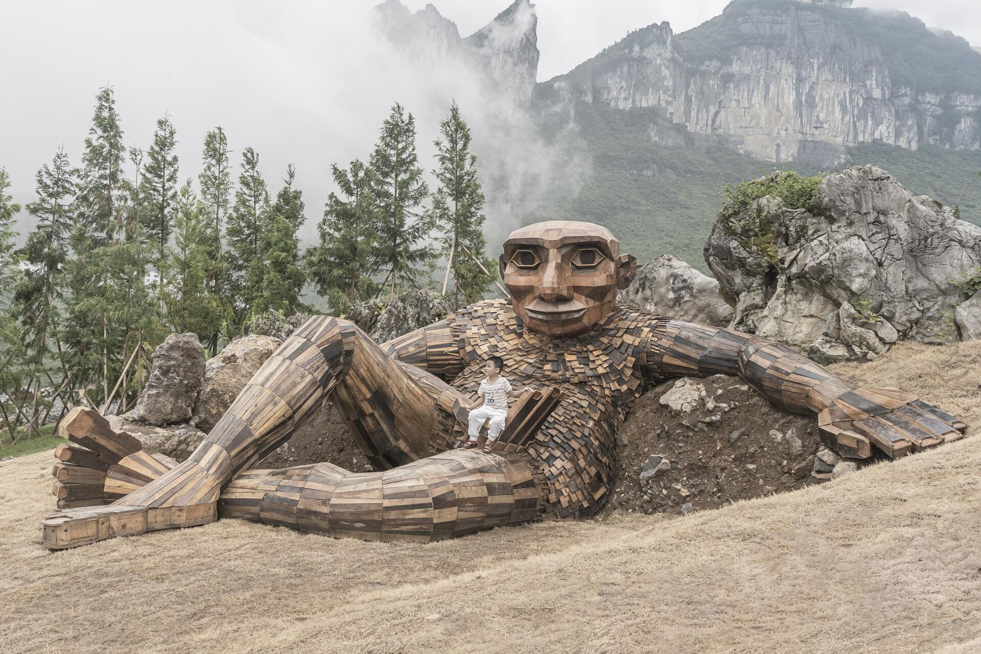 Far From The Internet, Thomas Dambo's Benevolent Trolls Lure Humans To  Nature : NPR