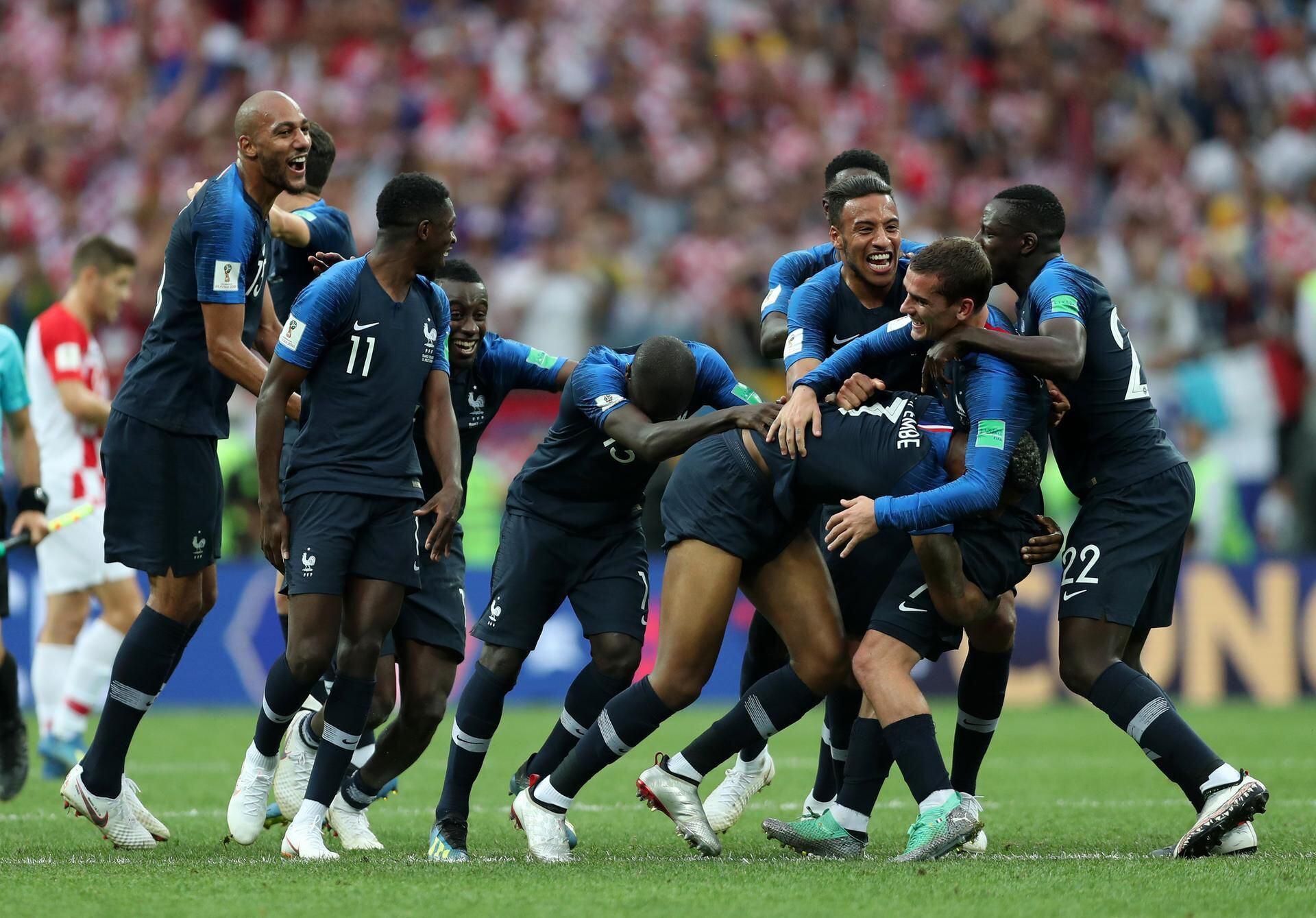 France win World Cup 2018 final in breathless six-goal thriller against  Croatia