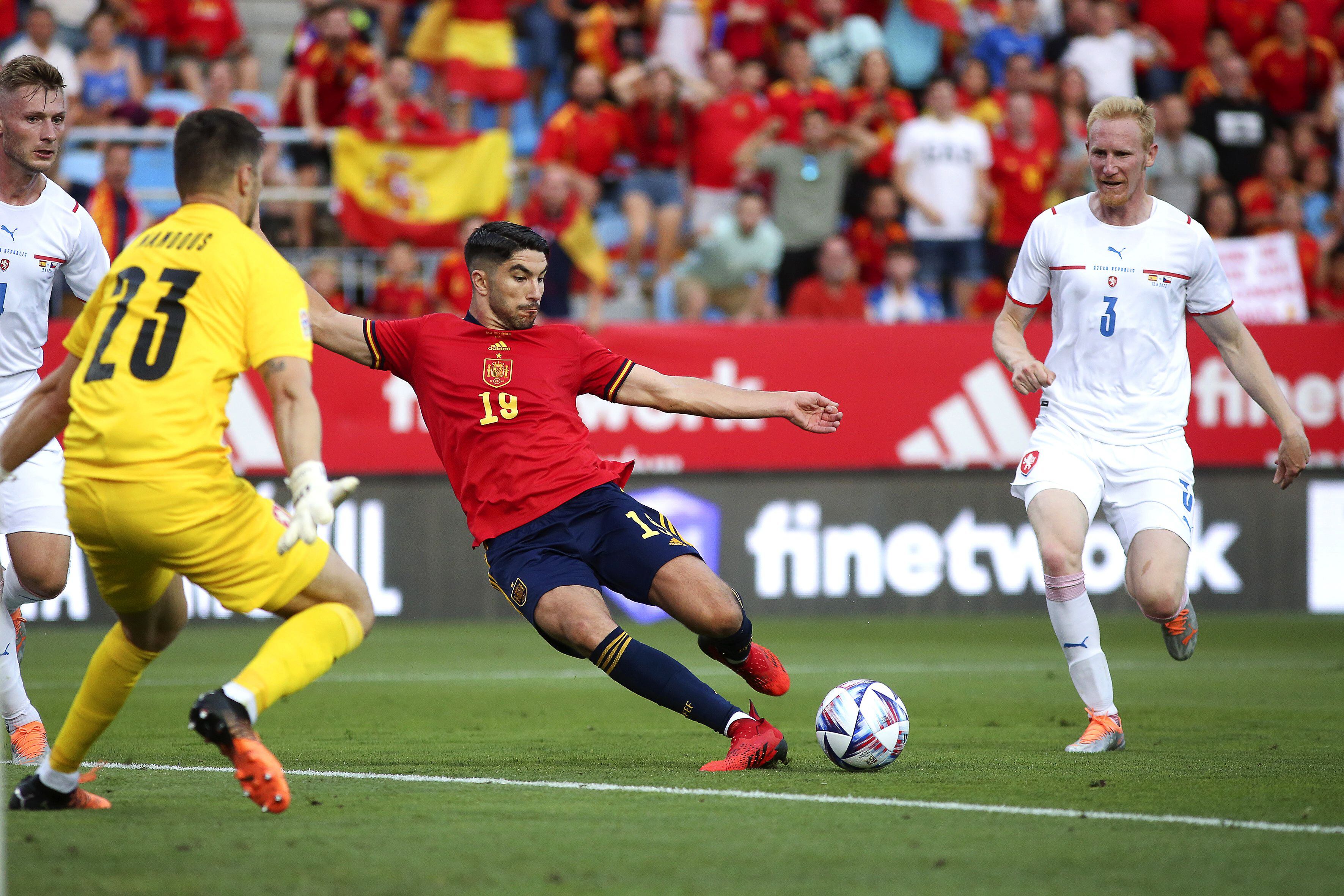 radius Appropriate Cereal Spain win, Portugal lose without Ronaldo and Haaland nets brace for Norway  - in pictures