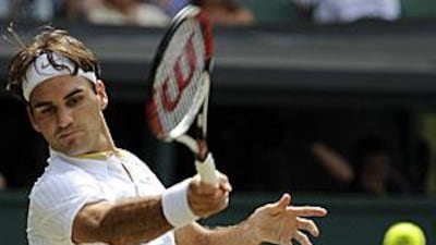 Roger Federer showed his class against Ivo Karlovic and did not face a single break point against the Croat.