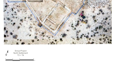 A cluster of one- and two-room houses at the northern edge of the town probably represents the homes of poorer fishermen.