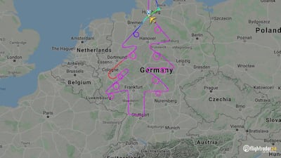 An Emirates Airbus, on a round-trip from Hamburg Finkenwerder Airport, drew a Christmas tree with an A380 on December 13, 2017. Courtesy FlightRadar24