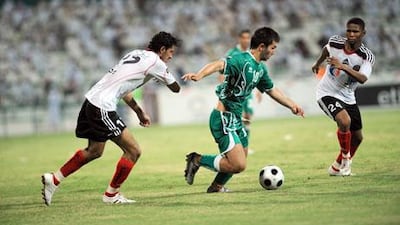 Carlos Villanueva, centre, the Al Shabab forward, will be in action against Al Ain tonight in the Etisalat Cup.
