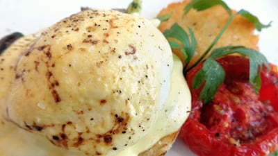Raw eggs used in Hollandaise sauce, commonly used in breakfast dishes such as eggs Benedict, led to a salmonella outbreak at a Dubai restaurant.