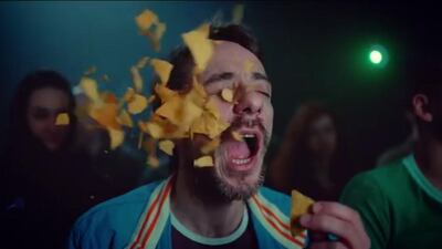 The du advert, which was aired in cinemas in the UAE, resulted in complaints from some Emirati patrons to the media authorities.