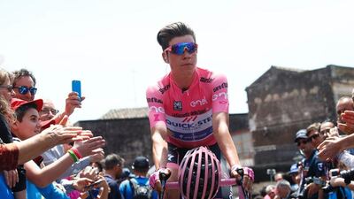 Bob Jungels of team Quick-Step arrives to take the start of the 100th Giro d'Italia, Tour of Italy, cycling race from Pedara to Messina on May 10, 2017 in Sicily. Luk Benies / AFP