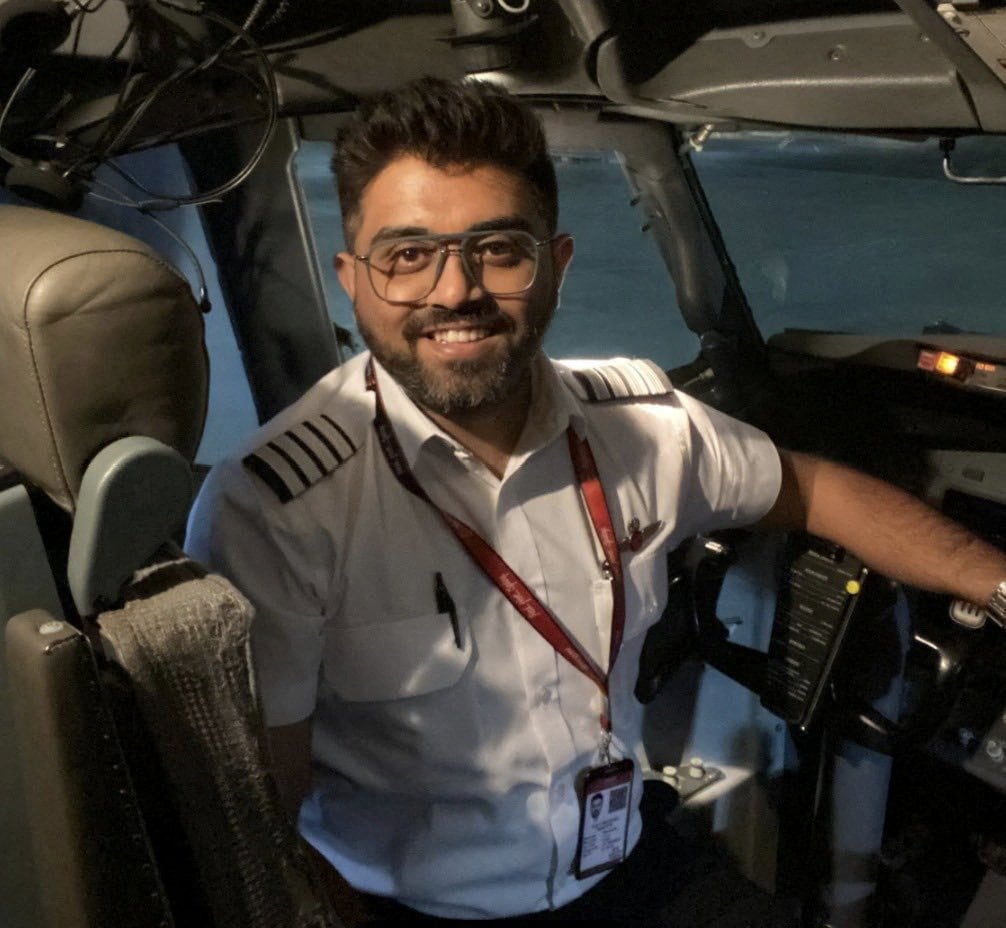 Indian pilot Smit Machchhar has been hailed as a hero for saving passengers despite being stabbed. Reuters