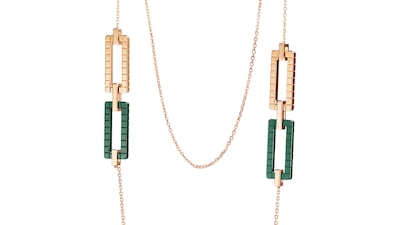 Sautoir in 18K rose gold and green ceramic. Reference number for polished version, pictured here: 819895-9006; reference number for sautoir with diamonds: 819895-9008