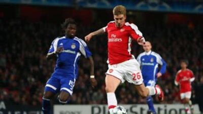 Nicklas Bendtner scores for Arsenal during Group G match against Dynamo Kiev at the Emirates Stadium.