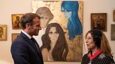 Fairouz shared this photo of herself and Emmanuel Macron on her official Twitter account.