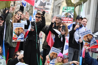 Iranian monarchists and pro-Israel campaigners side-by-side at anti-Tehran government rally in London. Some Iranian human rights activists worry there are violent extremists among the backers of a restored Pahlavi monarchy. Getty Images