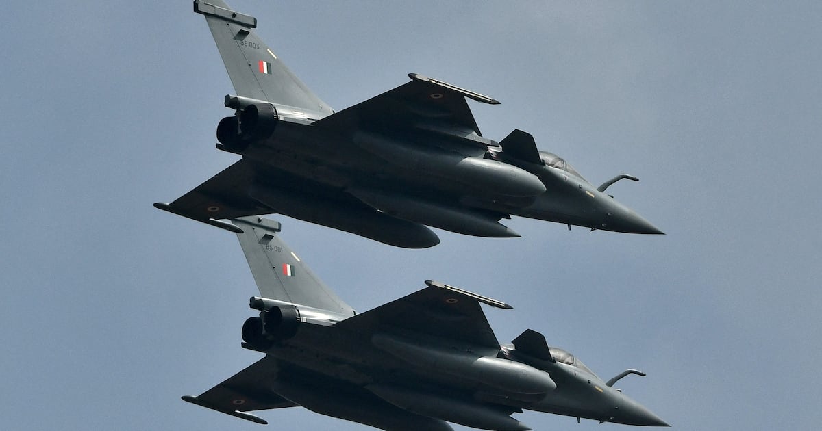 Pakistan R Gee India-Pakistan conflict: Chinese air-to-air missile downs Rafale jet ...