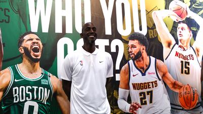 Kevin Garnett poses after his Q&A session