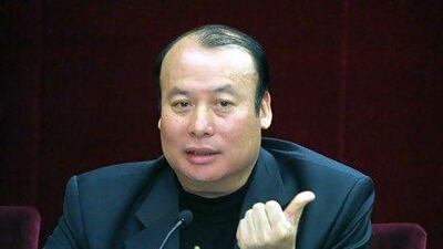 Hellé Nice, a model and driver, takes a breather at the 1934 Grand Prix de Comminges, France.