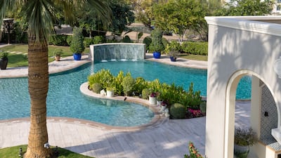 The garden and pool