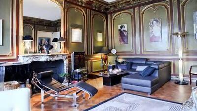 Etoile Courcelles Pagoda in Paris is up for sale for €4 million. Courtesy Savills