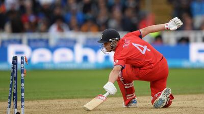 Trott, long considered a Test-only batsman, has had a fantastic tournament. He continued his form with some attractive shots, but was stumped by Dhoni off Ashwin's bowling. How big a wicket was that? Gareth Copley / Getty Images