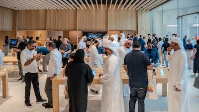 The Al Ain Apple store features a terrazzo floor using biopolymer – natural polymers produced by cells of living organisms, dubbed nature’s version of plastic
