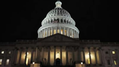 The US Senate approved the US$700bn Wall Street bailout package by a vote of 74-25 amid a widening global crisis sparked by the collapse of the US housing market.