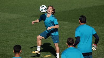 Real Madrid’s Luka Modric keeps his eye on the ball. Sergio Perez / Reuters