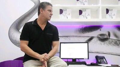 David Baratta says the practice resembles many found in the U.S. Despite being higher priced than other alternatives he is happy with the care, which also dealt with his obesity.