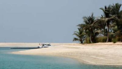 The World's islands will not have a central road.