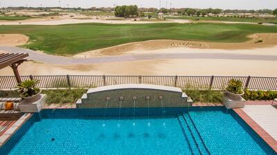 La Avenida 2 is situated next door to Arabian Ranches Golf Club and two restaurants. It is within walking distance of the community mall, coffee shops and school. It would be hard to argue that there are better placed villas on the whole of the Ranches development. Courtesy Luxhabitat