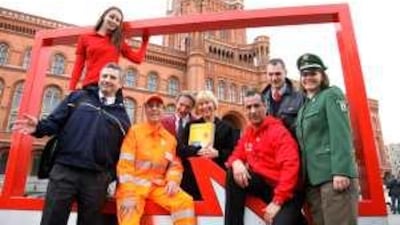 Volunteers launch a campaign to encourage Berliners to be more friendly.