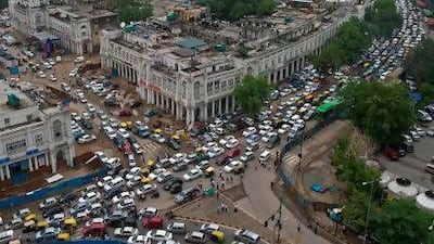 Traffic crawls in central New Delhi after signals stopped functioning following a failure in India’s northern power grid. Half of the country was blacked out.