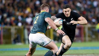 South Africa's Malcolm Marx tackles New Zealand's Sonny Bill Williams during a Rugby Championship match at Newlands, Cape Town, on October 7, 2017. Reuters