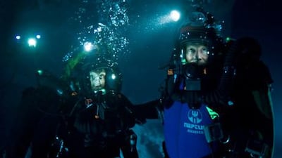 Rhys Wakefield and Richard Roxburgh star in Sanctum, a visually dazzling but otherwise run-of-the-mill 3D film about a group of cavers who become trapped deep underground.