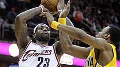 LeBron James shoots in the fourth quarter.