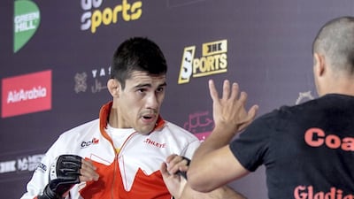 Alex Martinez will take on Anas in the lightweight division.