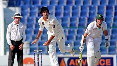 Mohammad Irfan's fast-bowling presence is expected to be replaced by Umar Gul at the World Twenty20 for Pakistan. Satish Kumar / The National
