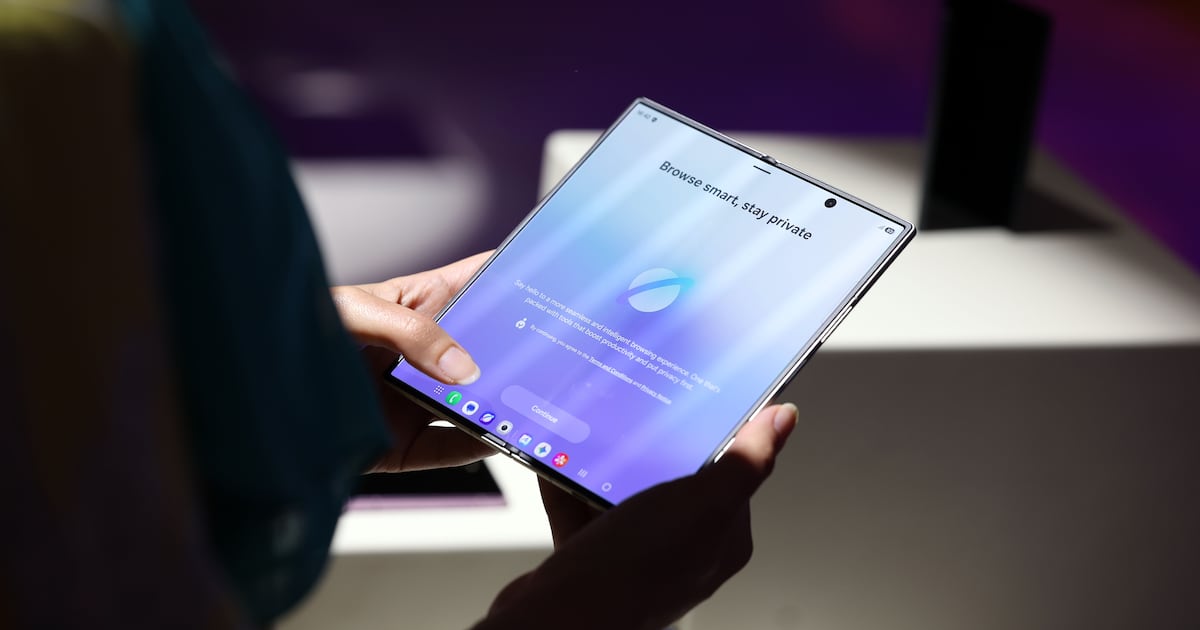Smartphone shipments set for record 14% drop in 2026 as chip costs soar