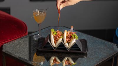 Tandoori chicken bao.