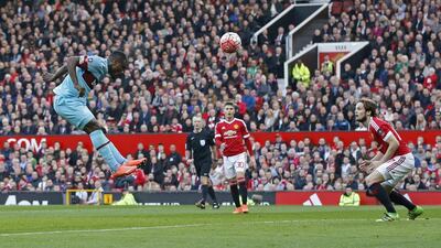 West Ham’s Emmanuel Emenike heads at goal. Action Images via Reuters / Carl Recine