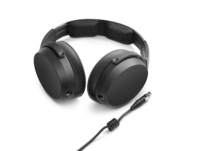 The Sennheiser HD 480 Pro only uses a wired connection. Photo: Sennheiser