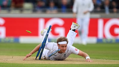 Stuart Broad attempts to run out Jasprit Bumrah. Getty