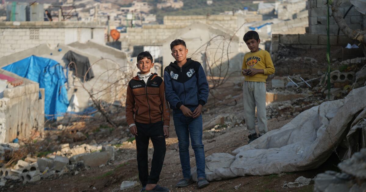 „Sie haben uns vergessen“: Syrer, die in ihrem eigenen Land nicht in ihre ...