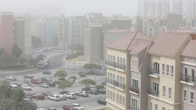 DUBAI , UNITED ARAB EMIRATES , JULY 12 – 2017 :- Hot and dusty weather in Discovery Gardens area in Dubai. ( Pawan Singh / The National )