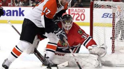 Antti Niemi, of the Chicago Blackhawks, has been the hero of the finals so far.