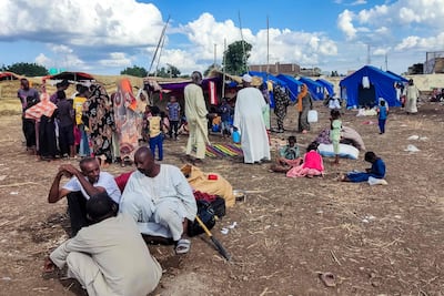 Sudanese people arrive at a camp for the displaced in the eastern city of Gedaref on October 31. AFP