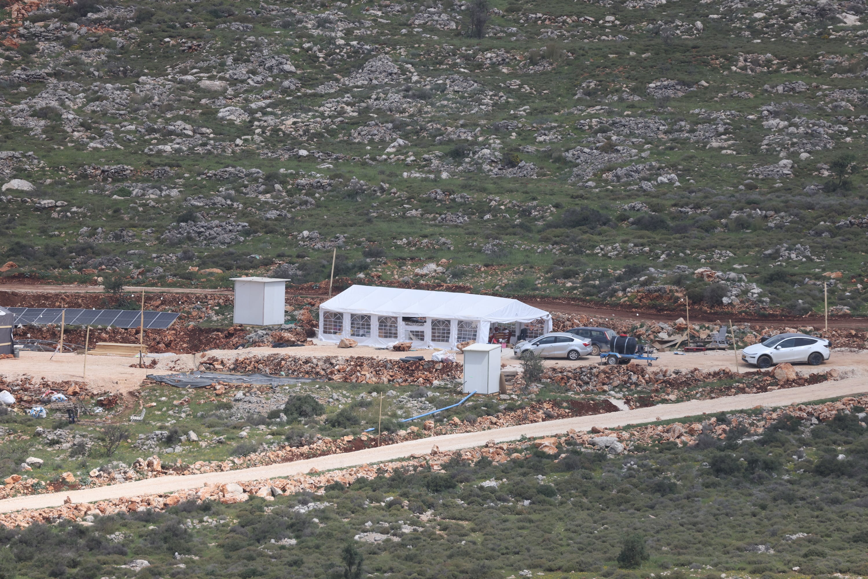 UK Diplomats Urge Government to Halt Israeli West Bank Settlement Bids