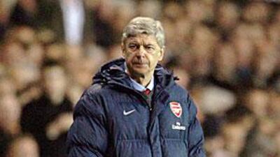 Arsene Wenger continues to give excuses for his team?s inability to win a trophy.