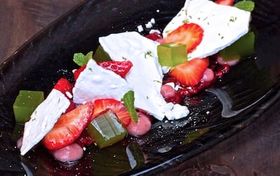 Deconstructed Eton Mess, a recipe from James Nathan – MasterChef UK champion season 4 in 2008.