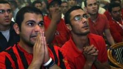 Egyptians watch the Africa Cup of Nations final in a Dubai cafe.