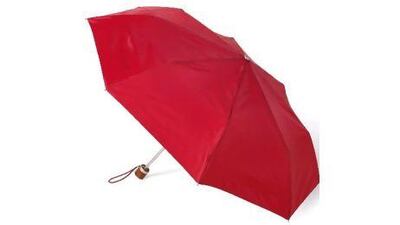Totes SuperDome umbrella in red. Courtesy: totes ISOTONER Corporation