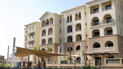 Saadiyat Beach apartments: Q1 2% rise. 1BR - Dh95-120,000. 2BR - Dh140-165,000. 3BR - Dh165-220,000. Q1 2013-Q1 2014 no change. Mona Al Marzooqi / The National